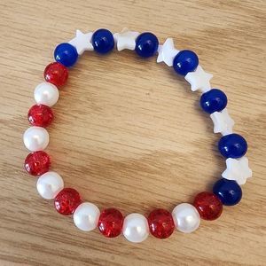 Patriotic Red White Blue Beaded Bracelet Size 7 in.